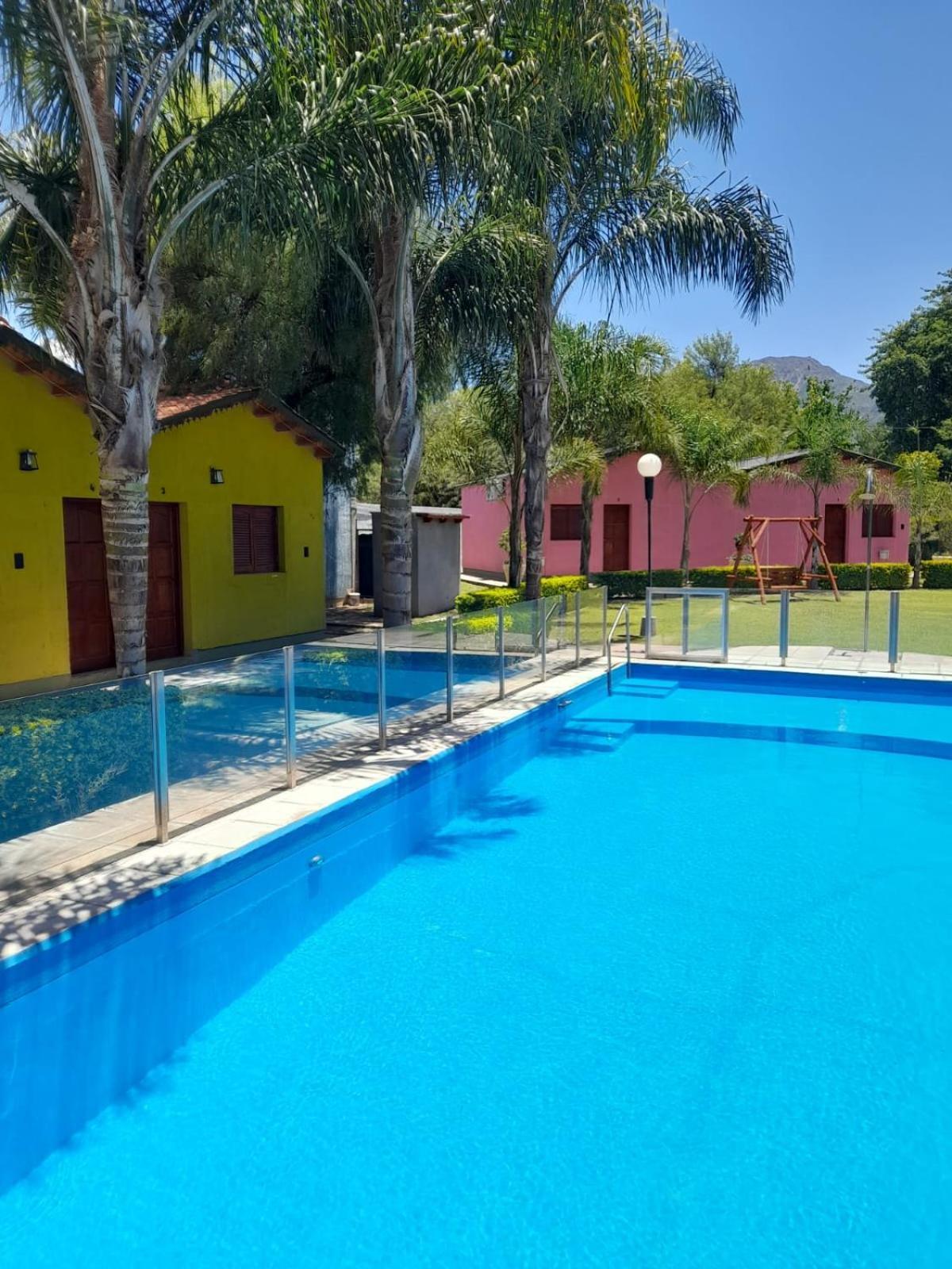 Cabanas Puertas Del Sol Ла Риоха Екстериор снимка